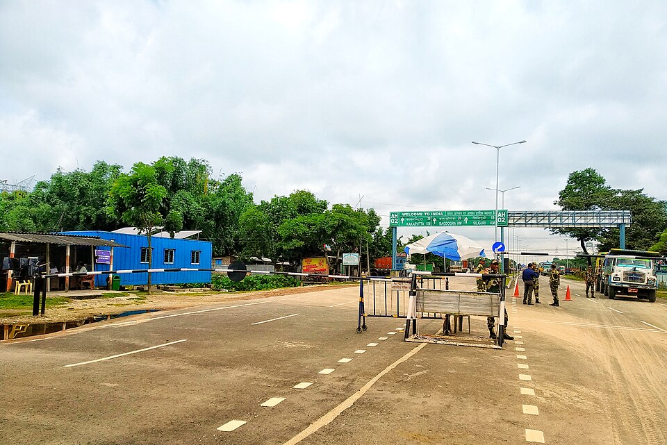 বাংলাবান্ধা জিরো পয়েন্ট — ছবি