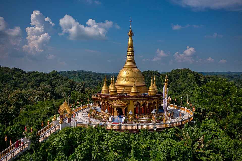 বুদ্ধ ধাতু জাদি (স্বর্ণ মন্দির) — ছবি
