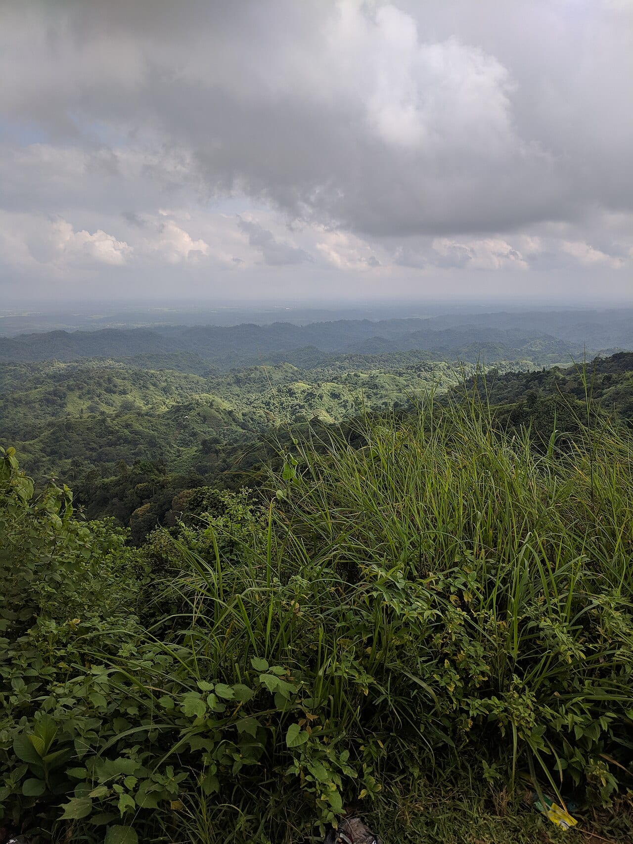 চন্দ্রনাথ পাহাড় — ছবি