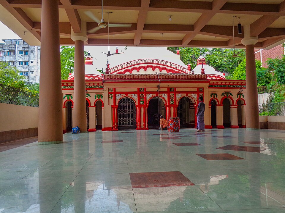 ঢাকেশ্বরী জাতীয় মন্দির — ছবি
