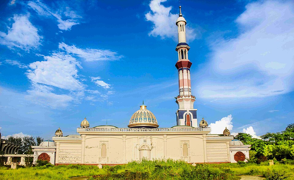 গুঠিয়া মসজিদ (বাইতুল আমান জামে মসজিদ) — ছবি