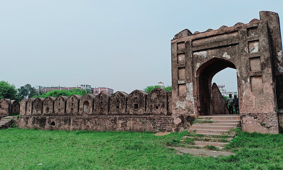 হাজীগঞ্জ দুর্গ — ছবি