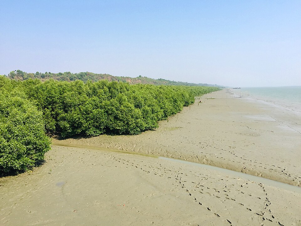 মহেশখালী দ্বীপ — ছবি