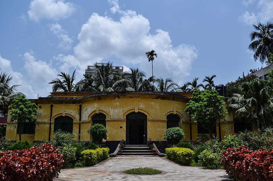 ময়মনসিংহ জাদুঘর — ছবি