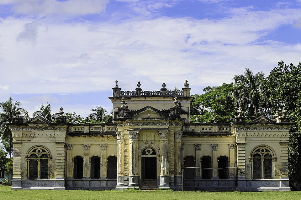নাটোর রাজবাড়ী — ছবি