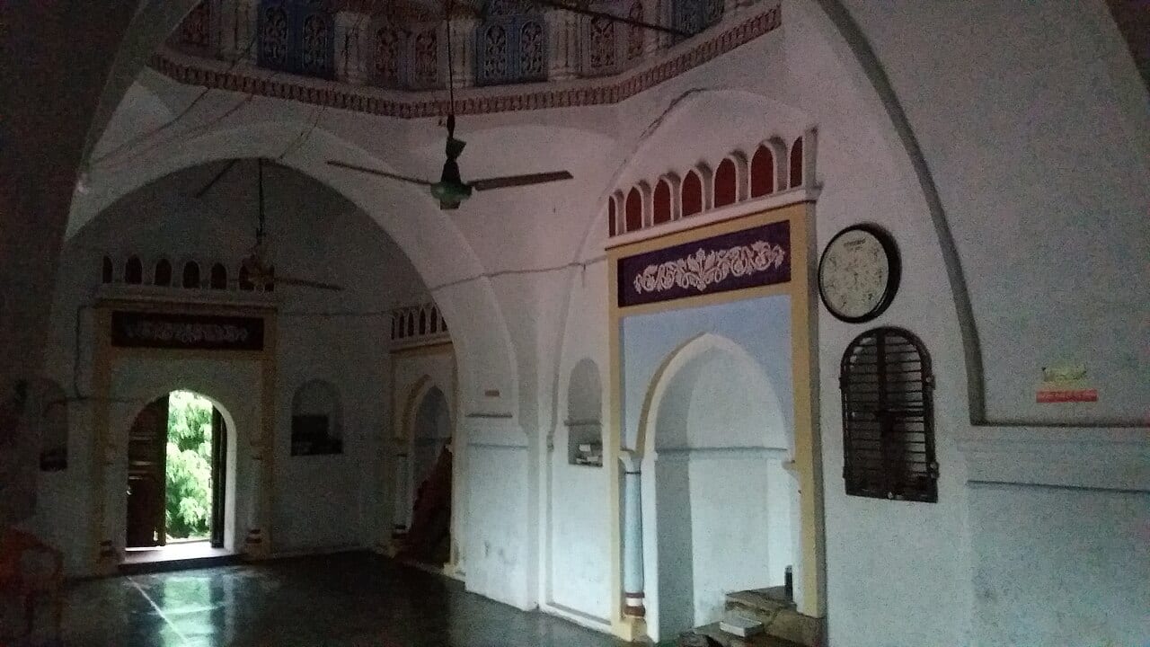 মিয়া বাড়ি মসজিদ — ছবি